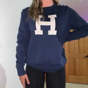 Classic Tommy Hilfiger H sweater
